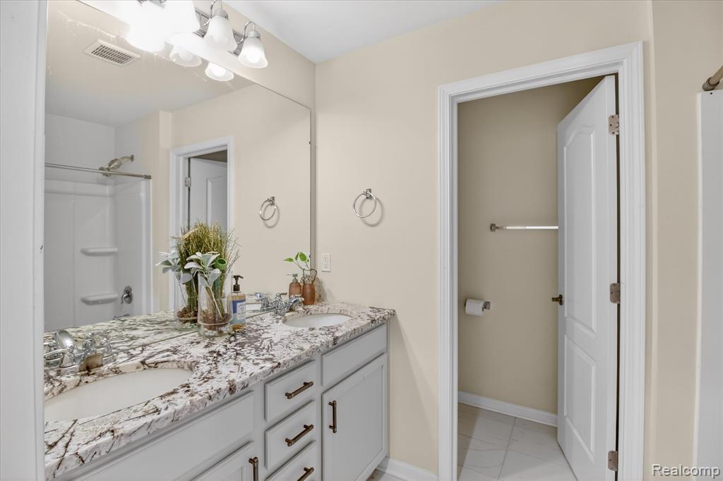 58565 Navarra Drive, South Lyon, MI 48178 — Photo 33
