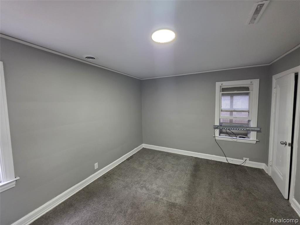 5202 Devonshire Road, Detroit, MI 48224 — Photo 9