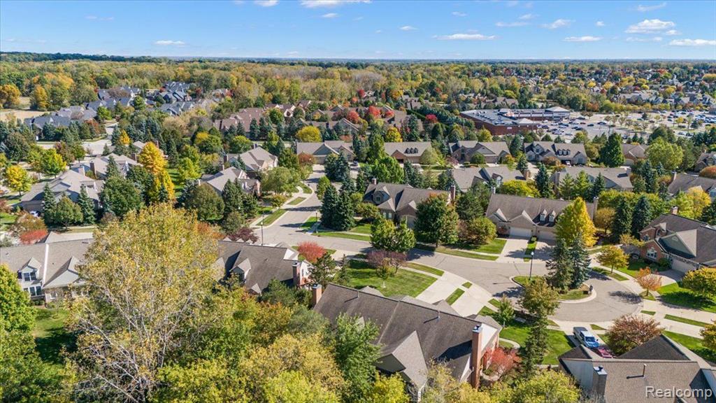 833 GARNET Court, Rochester, MI 48306 — Photo 48