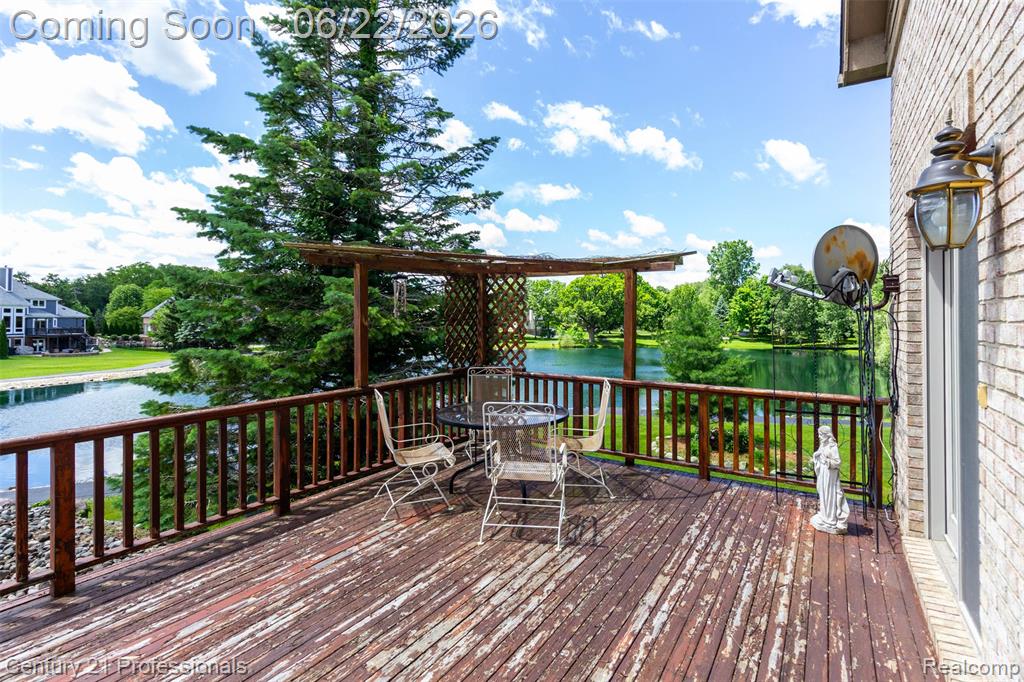8225 Brookstone Lane, Clawson, MI 48348 — Photo 47