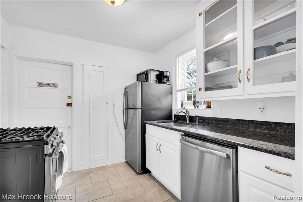 417 W Lincoln Avenue, Royal Oak, MI 48067 — Photo 21