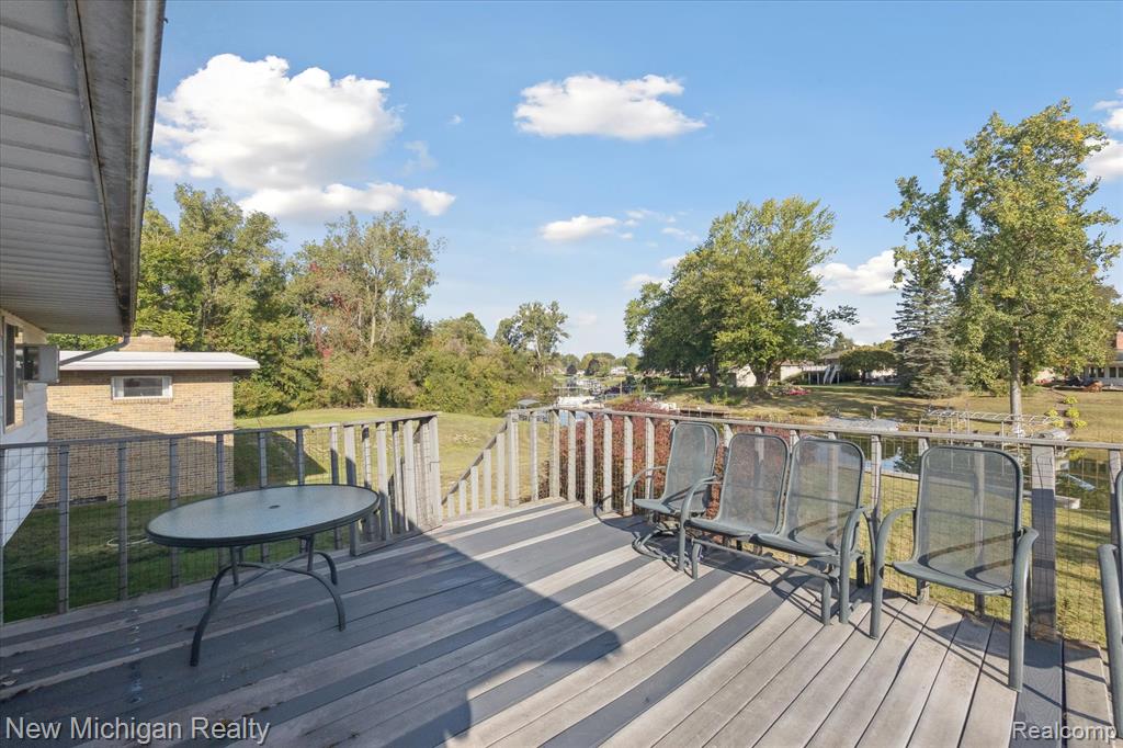 4272 Owen Road, Fenton, MI 48430 — Photo 33