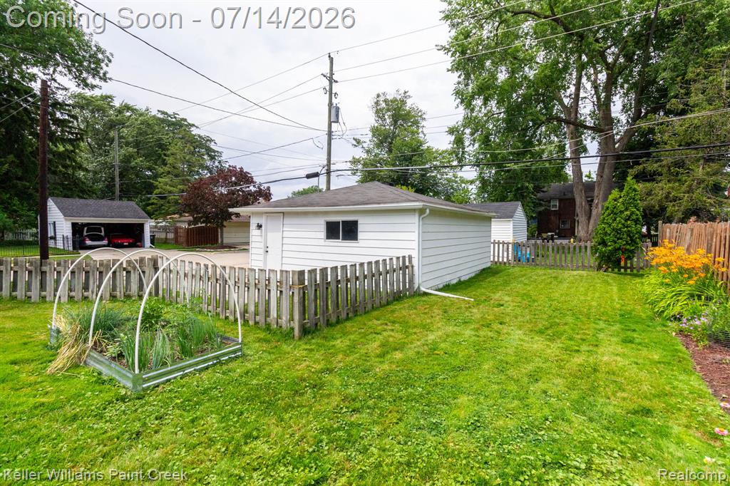 1466 Hampton Rd, Grosse Pointe Woods, MI 48236 — Photo 5