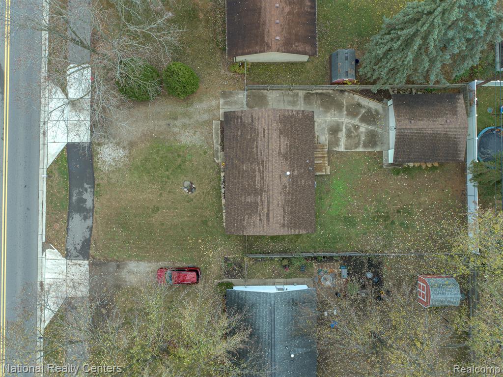 47445 DEQUINDRE Road, Rochester Hills, MI 48307 — Photo 3