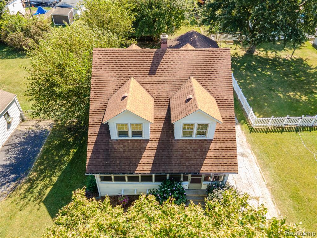 652 Bentley Drive, Monroe, MI 48162 — Photo 9