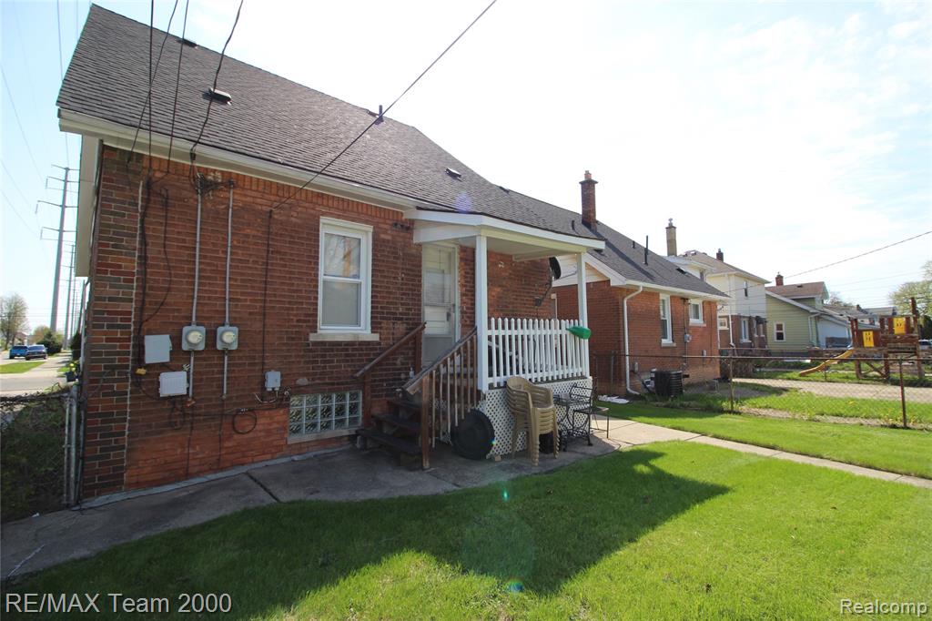 6467 Payne Avenue, Dearborn, MI 48126 — Photo 6