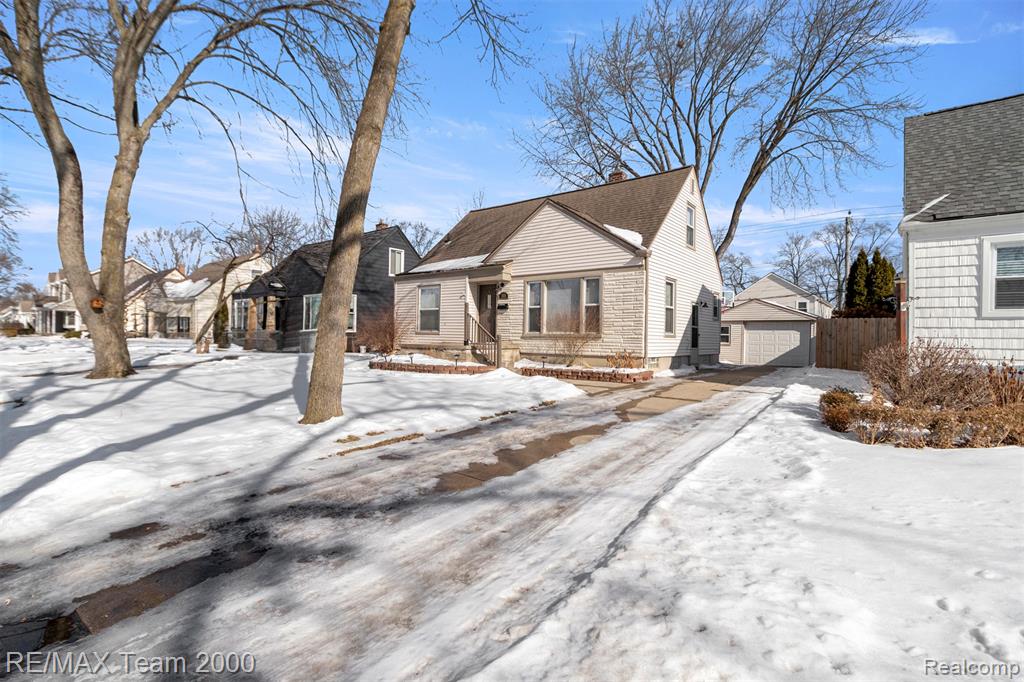 2076 Thomas Avenue, Berkley, MI 48072 — Photo 58