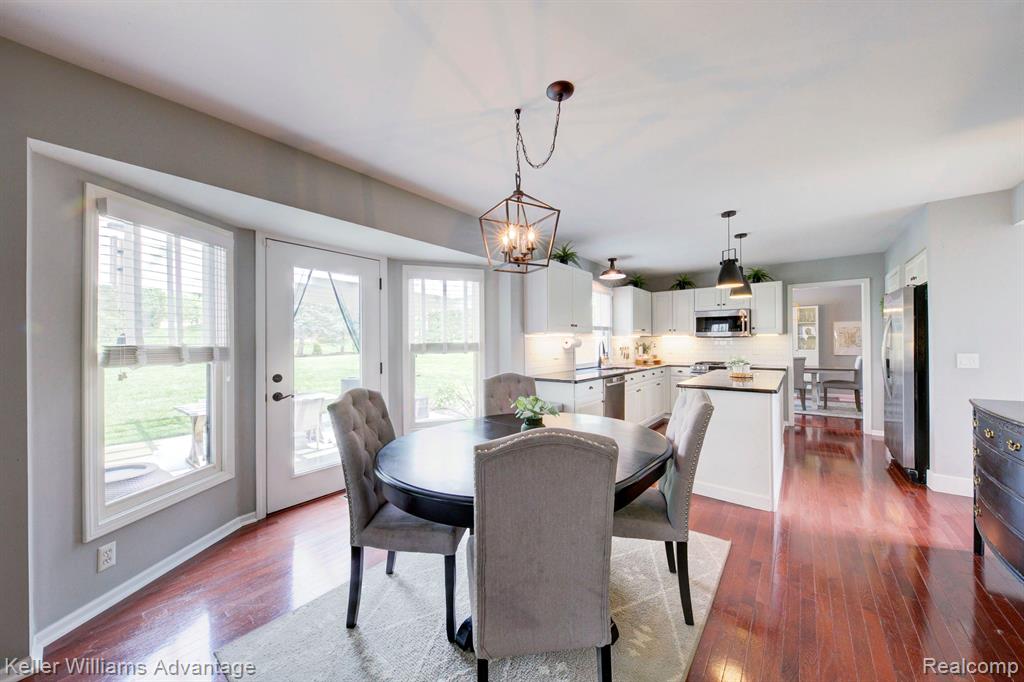 47694 EDINBURGH Drive, Plymouth, MI 48170 — Photo 22