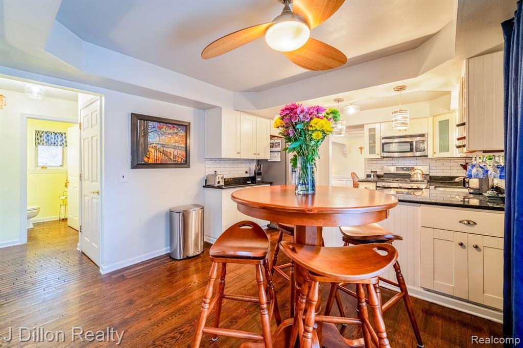 43682 LOMBARDY Drive, Canton, MI 48187 — Photo 19