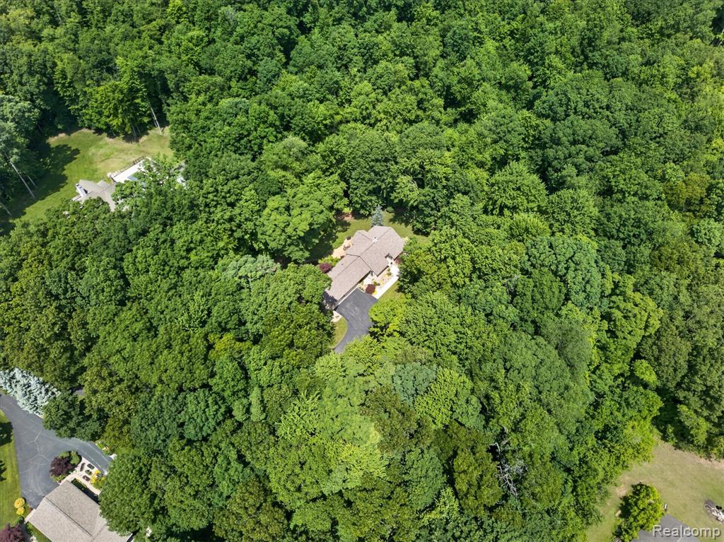 5388 Hartland Road, Fenton, MI 48430 — Photo 66