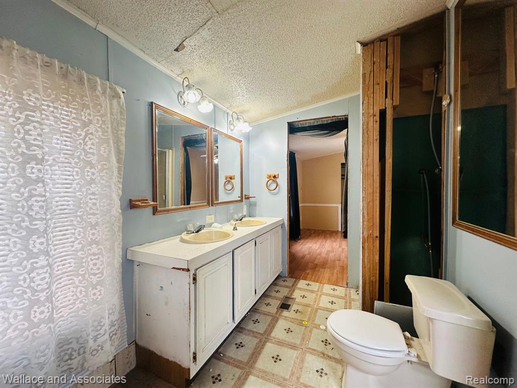 5500 HARRIS Road, MI 48032 — Photo 28