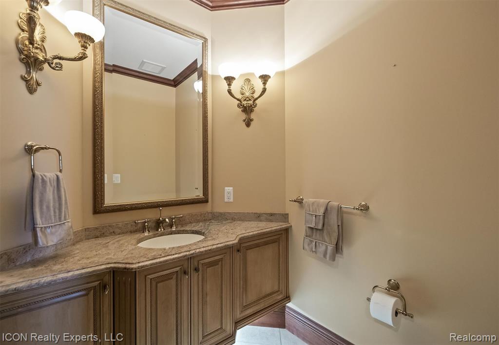 72755 Solanus Drive, Bruce, MI 48065 — Photo 32