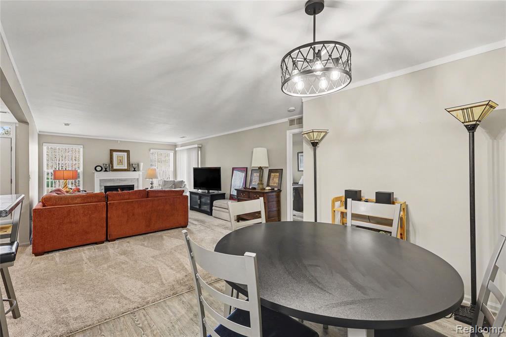 4578 Berkshire Drive, Sterling Heights, MI 48314 — Photo 8