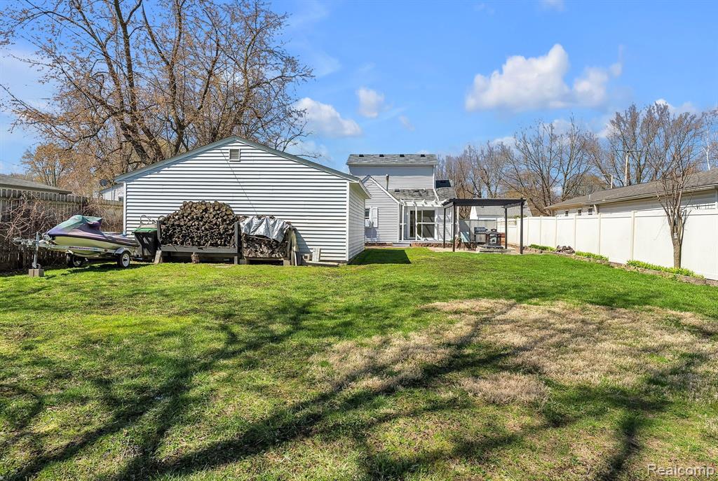 9321 LINCOLN Street, Taylor, MI 48180 — Photo 24