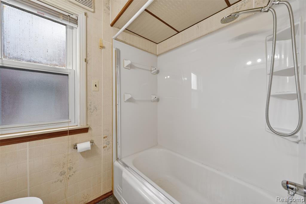 619 Highland Avenue, Lincoln Park, MI 48146 — Photo 18