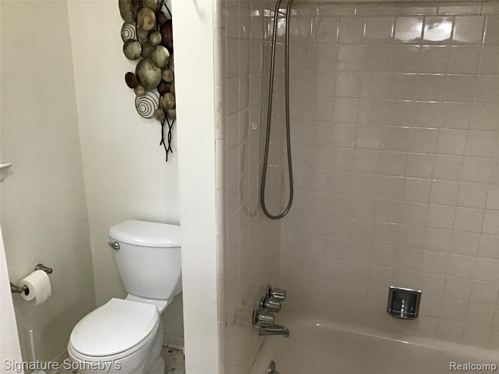 8171 Denwood Drive, K-3, Sterling Heights, MI 48312 — Photo 7