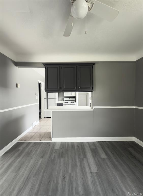 7402 COLONIAL Street, Dearborn Heights, MI 48127 — Photo 17