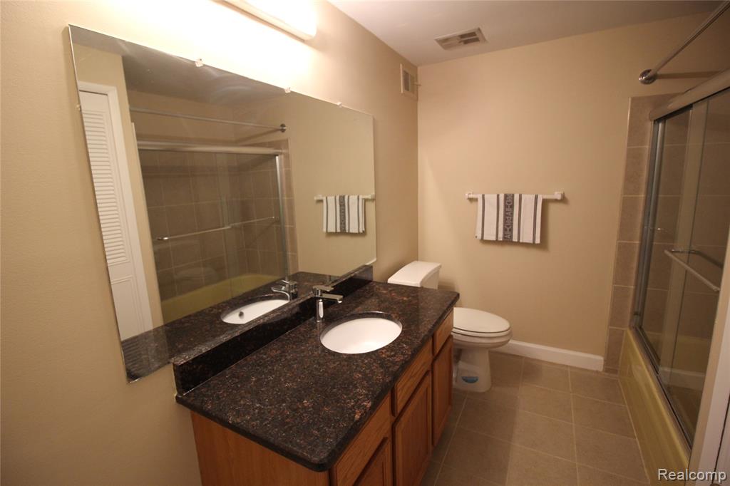 5828 Northfield Parkway, Troy, MI 48098 — Photo 7