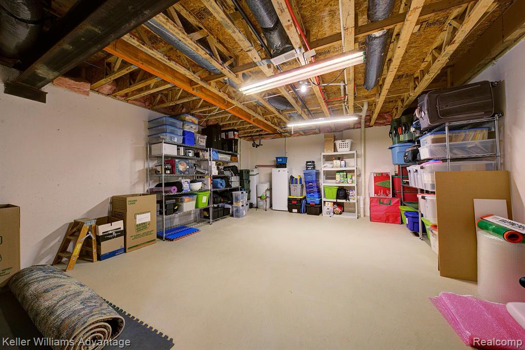 49074 RAINBOW Lane N, Northville, MI 48168 — Photo 31