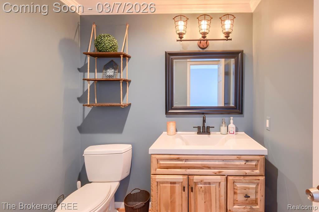 4405 Green Lake Road, West Bloomfield, MI 48323 — Photo 33