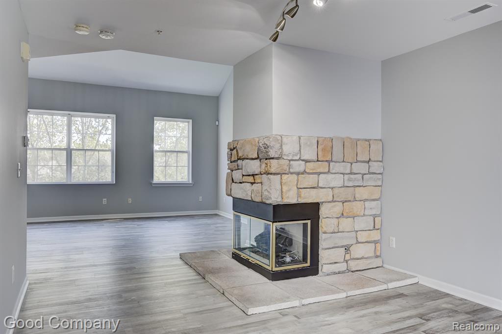 1846 Campau Farms Circle, 120, Detroit, MI 48207 — Photo 7