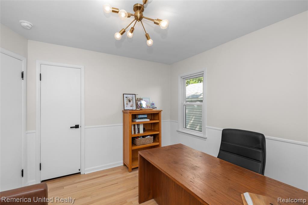 717 S Edgeworth Avenue, Royal Oak, MI 48067 — Photo 32