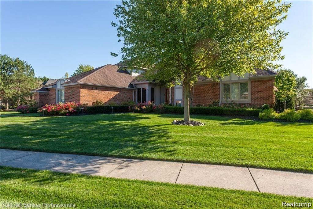 989 ELMSMERE Drive, Northville, MI 48167 — front exterior