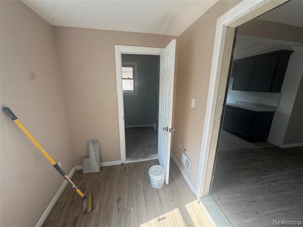993 Algonquin Street, Detroit, MI 48215 — Photo 13