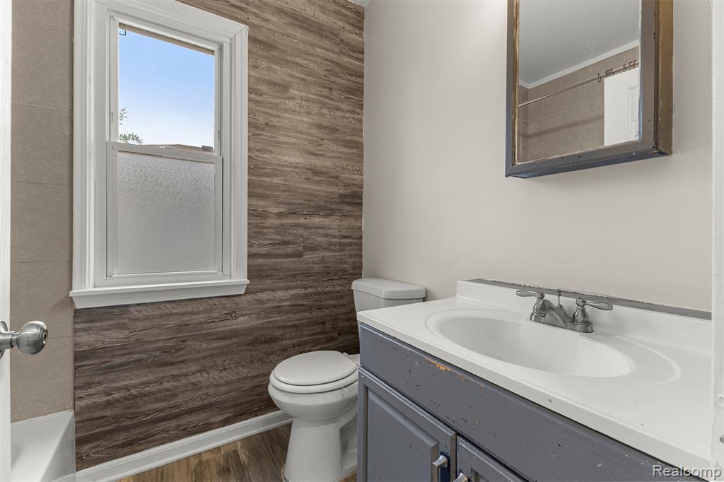 5629 Katherine Street, Dearborn Heights, MI 48125 — Photo 10