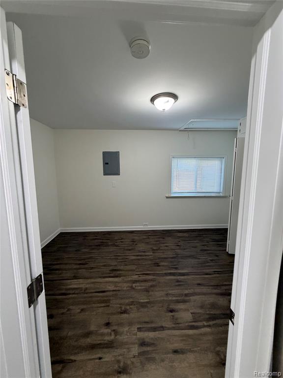4915 Clarkston Road, Clawson, MI 48348 — Photo 11