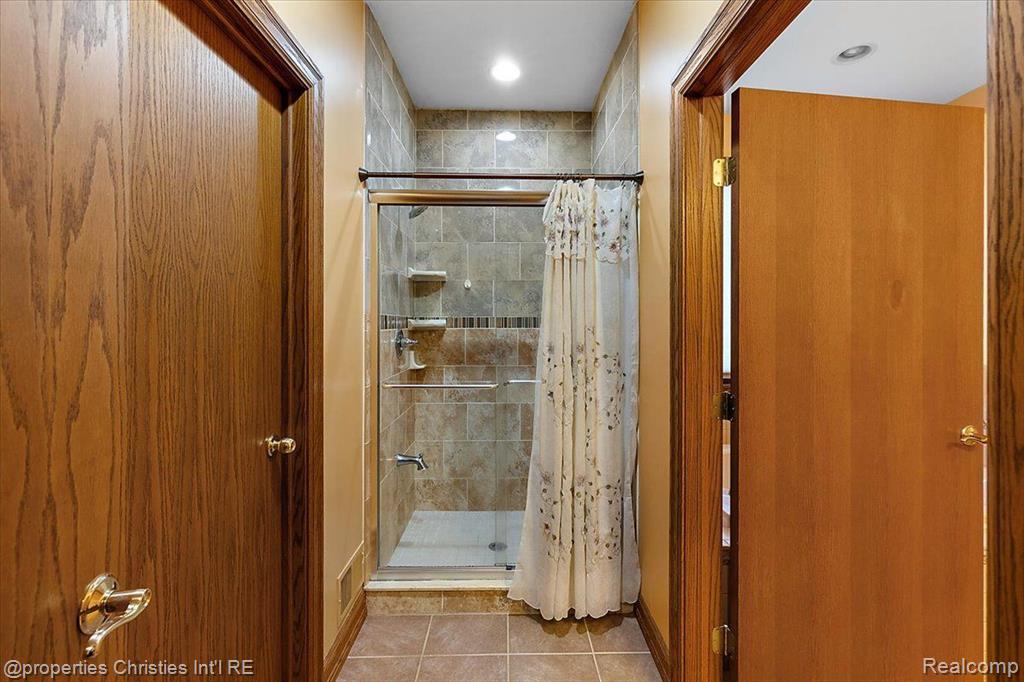 41194 MARKSWAY, Sterling Heights, MI 48314 — Photo 45