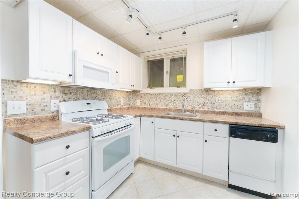 3620 Zimmer Road, Williamston, MI 48895 — Photo 15