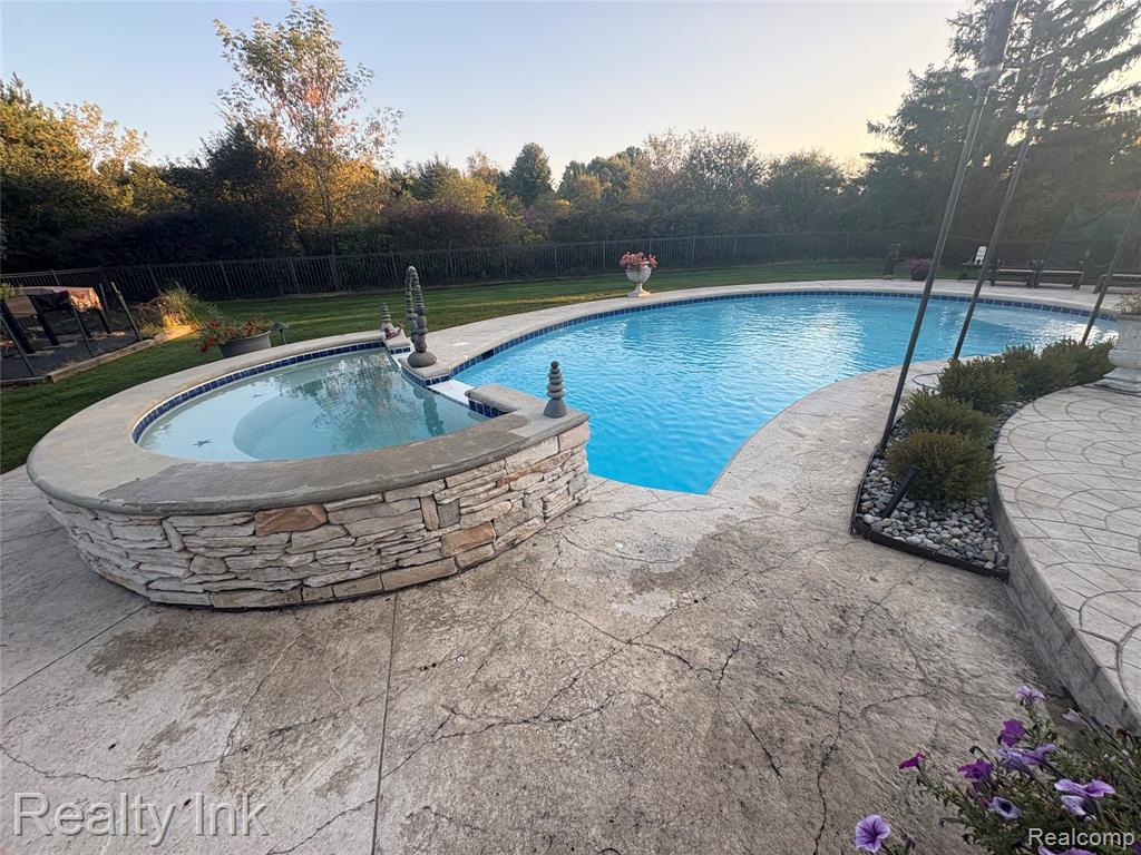 49235 S Fox Drive, Plymouth, MI, 48170