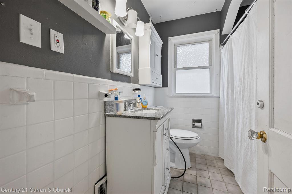 6731 ARCHDALE Street, Detroit, MI 48228 — Photo 10
