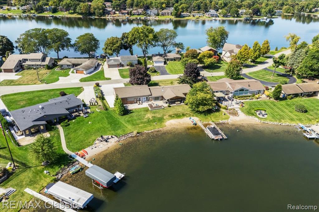 4806 Surfwood Drive, Commerce Twp, MI 48382 — Photo 46