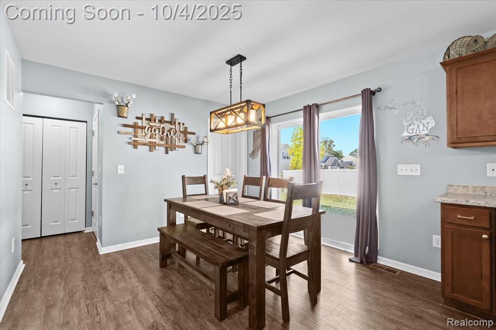 8680 Chippewa River Drive, Fowlerville, MI 48836 — Photo 11
