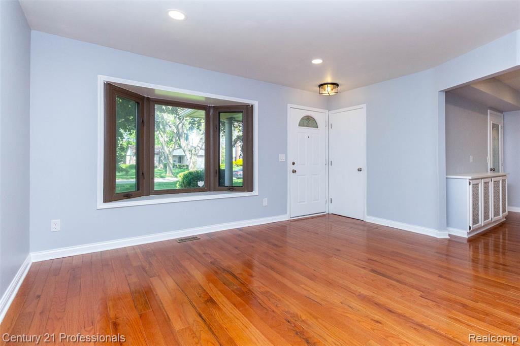 5190 Babbit Drive, Troy, MI 48085 — Photo 6
