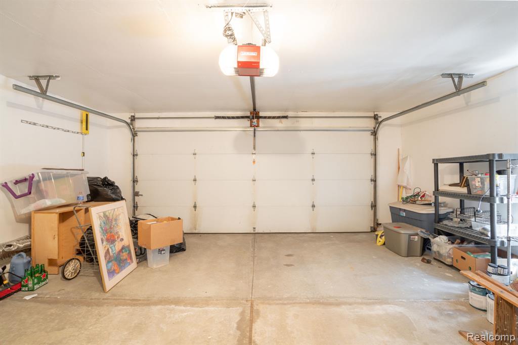 4343 Foxpointe Drive, West Bloomfield, MI 48323 — Photo 42
