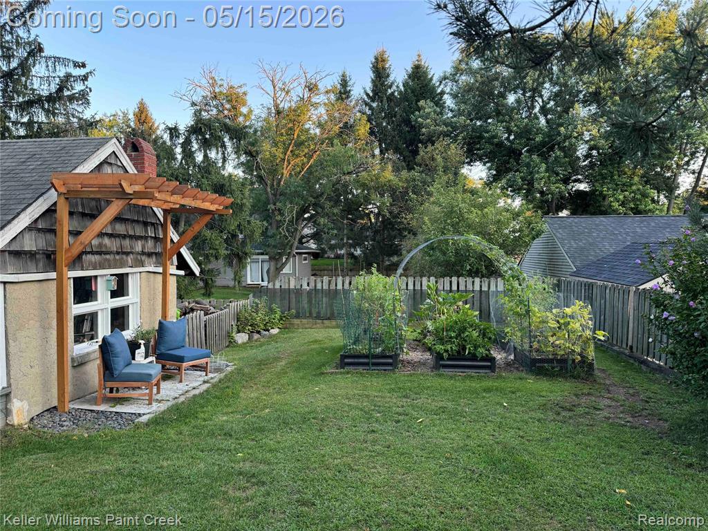 425 Cabinet Street, Milford, MI 48381 — Photo 16