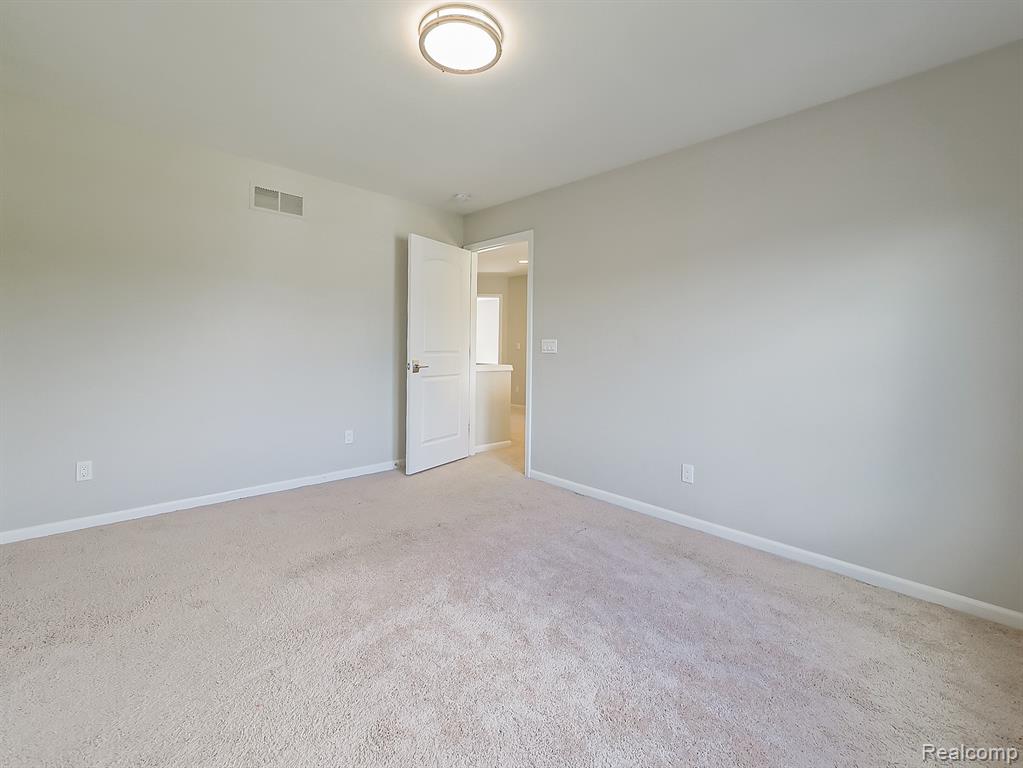 47639 Alpine Drive, Novi, MI — Photo 16