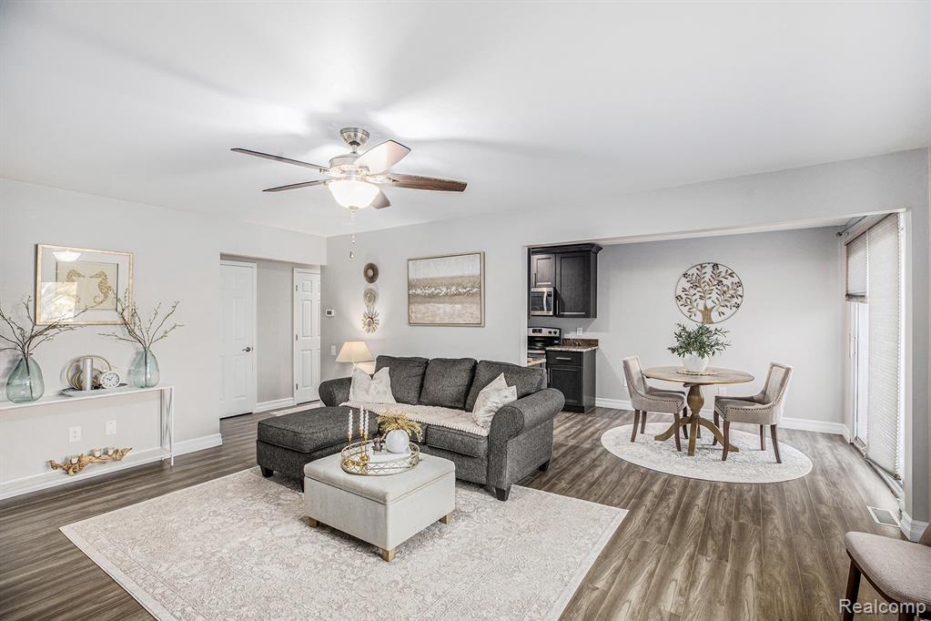 42743 Sheldon Place, 119, Clinton Twp, MI 48038 — Photo 5