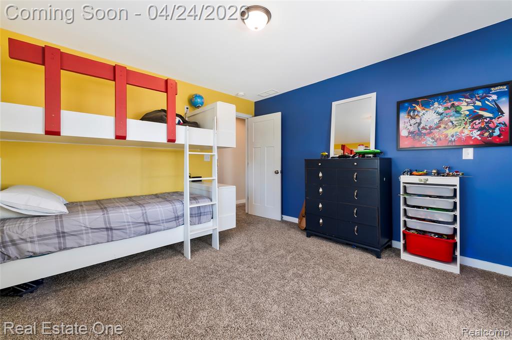 1963 Beverly Street, Sylvan Lake, MI 48320 — Photo 38