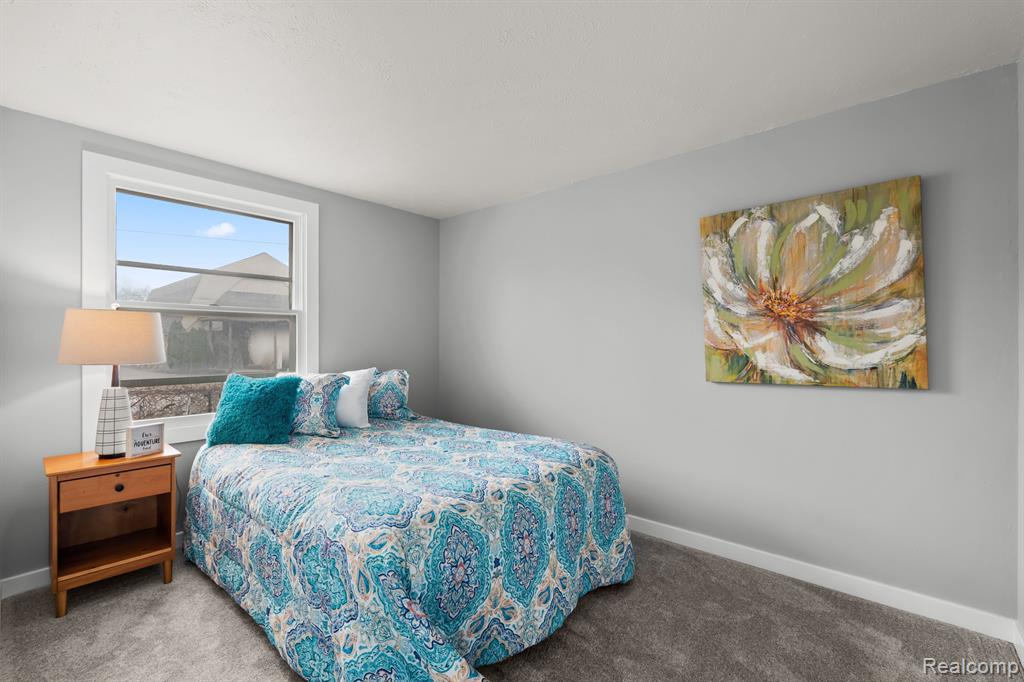580 W MIDDLE Street, Chelsea, MI 48118 — Photo 15
