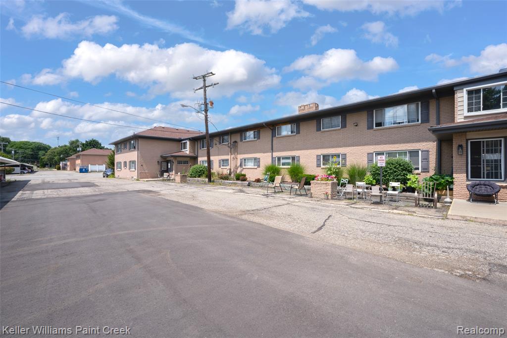 2311 Walton Boulevard, 44, Rochester Hills, MI 48309