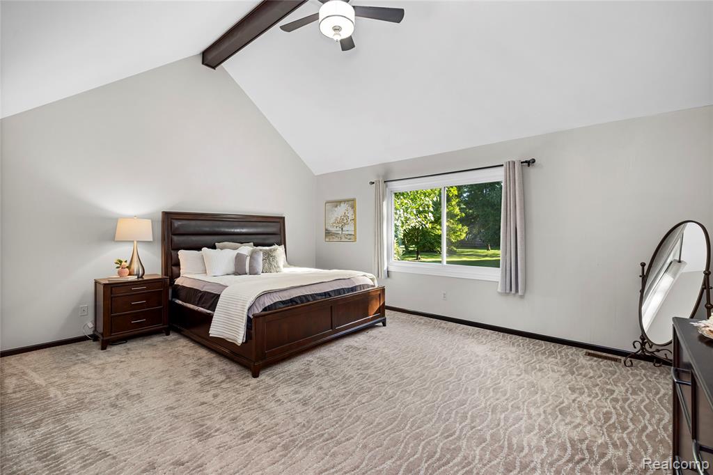 53961 Sutherland Court, Utica, MI 48316 — Photo 32