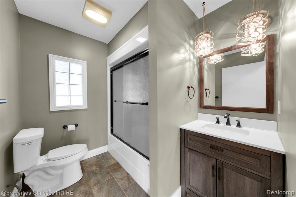 6663 Bloomfield Lane, West Bloomfield, MI — Photo 16