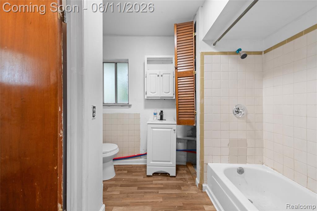 21855 Schoenherr Road, Warren, MI 48089 — Photo 27