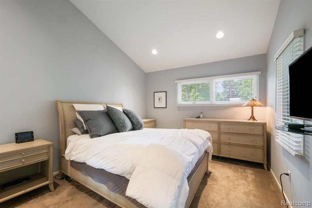 5775 Eastman Boulevard, West Bloomfield, MI 48323 — Photo 24