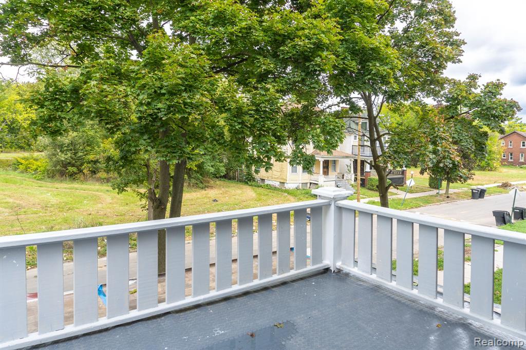 3927 SAINT CLAIR Street, Detroit, MI 48214 — Photo 26