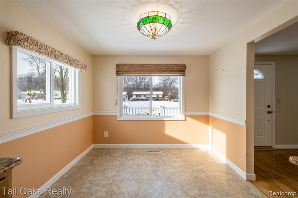 7101 Anna Street, Grand Blanc, MI 48439 — Photo 10